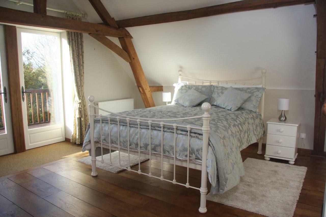 Les Bouts de Rallé Chambre d'Hotes Sainte-Osmane Esterno foto